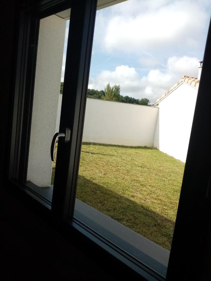 Un Air De Campagne Bed & Breakfast Montauban Bagian luar foto