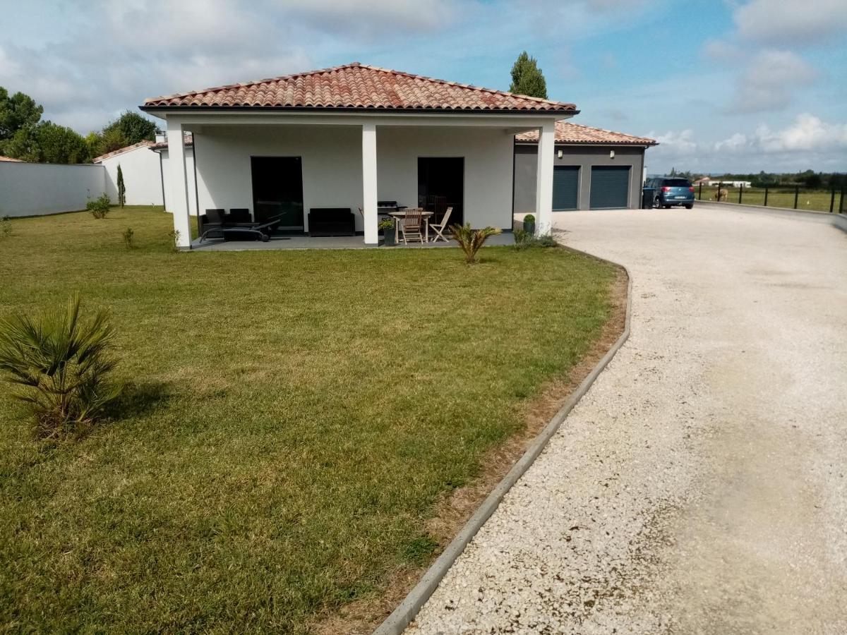 Un Air De Campagne Bed & Breakfast Montauban Bagian luar foto